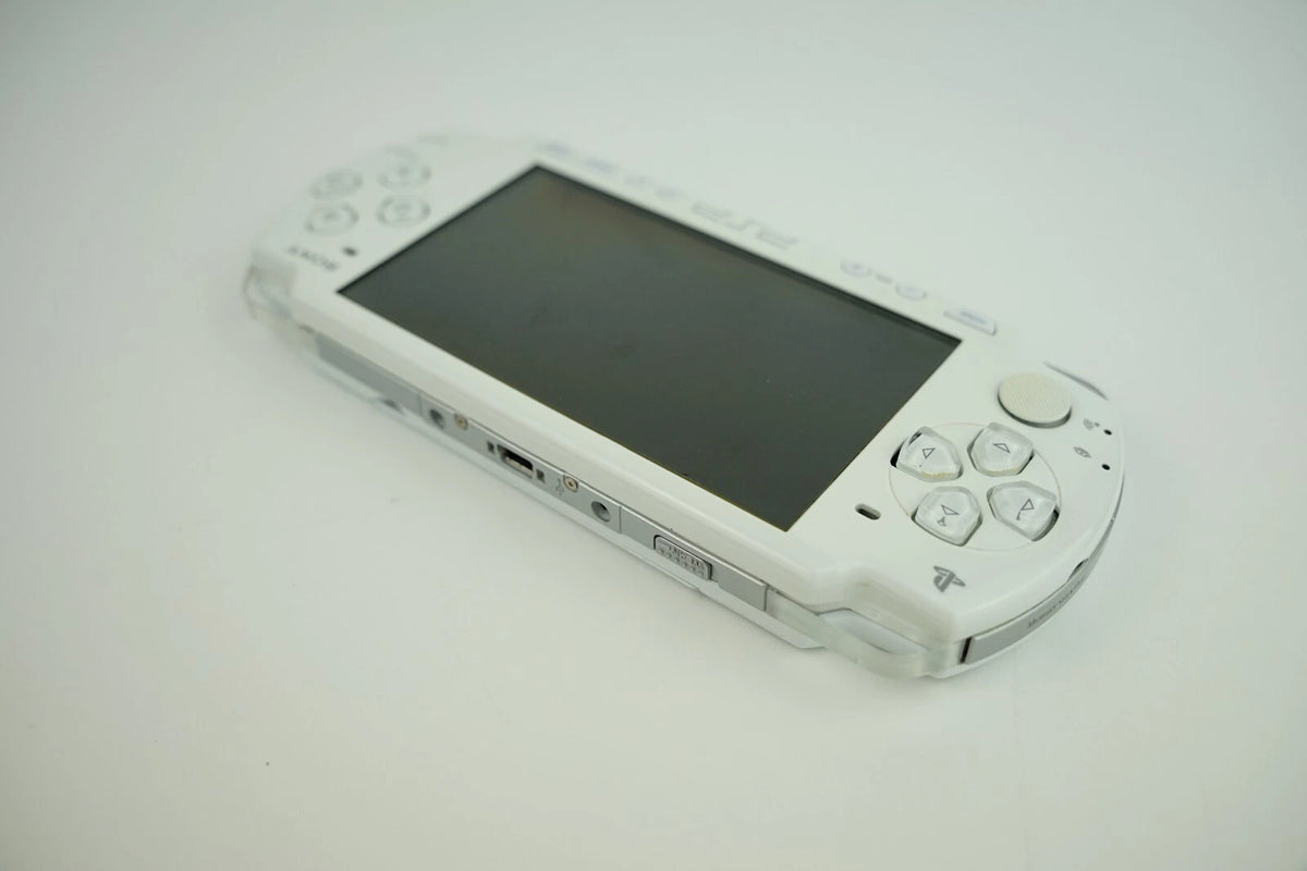 Sony PlayStation PSP 1000/2000/3000 Console with Charger/New Battery Region Free
